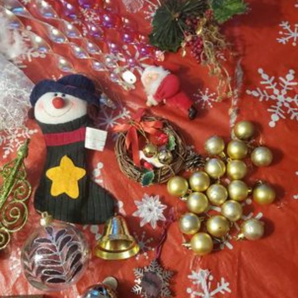 Assorted Xmas ornaments and decorations - Picture 6 of 6